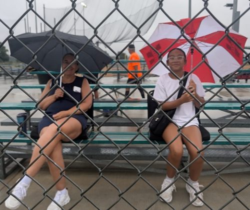 7.24.26e-Fans-braving-the-weather
